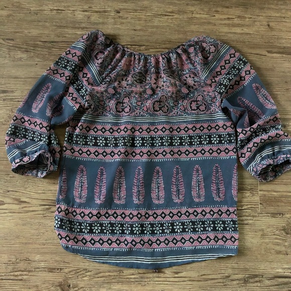 American Eagle sheer peasant top with boho feather print - Picture 5 of 6